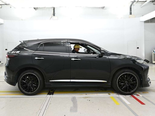 Toyota HARRIER 2017 8479372-3