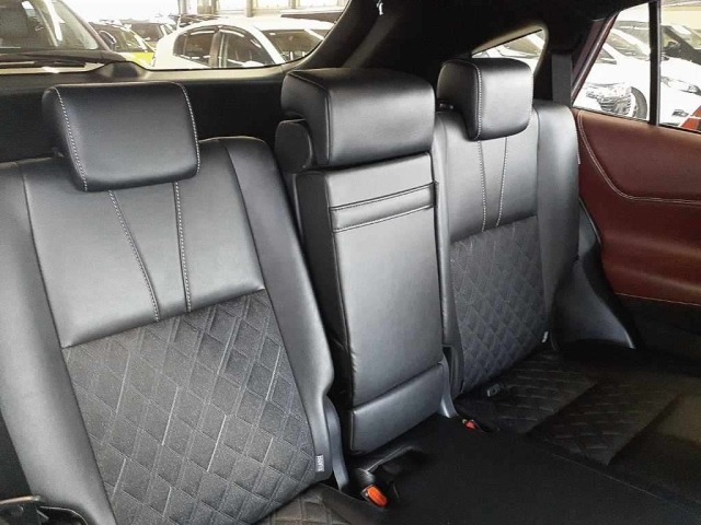Toyota HARRIER 2017 8479376-11