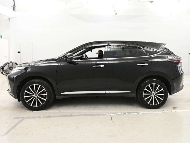 Toyota HARRIER 2017 8479376-4