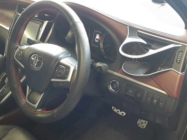 Toyota HARRIER 2017 8479376-9