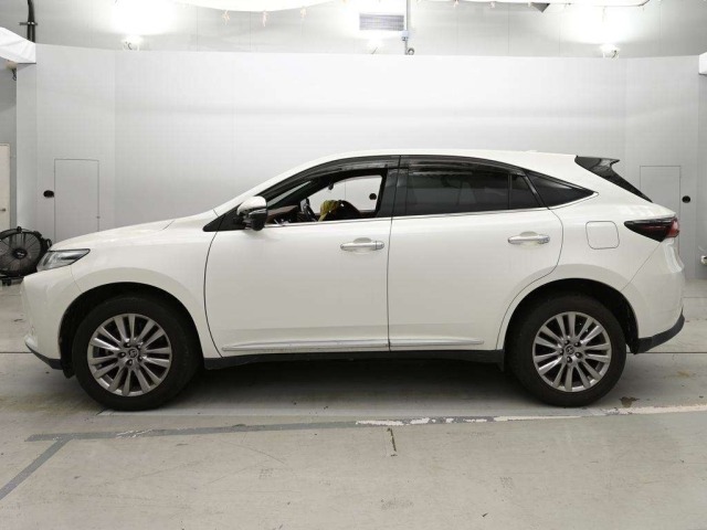 Toyota HARRIER 2019 8479378-4