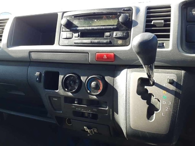 Toyota HIACE COMMUTER 2008 8491422-12