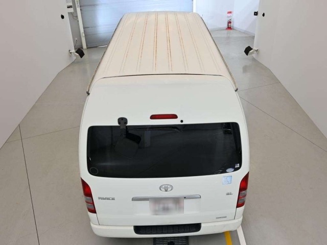 Toyota HIACE COMMUTER 2008 8491422-8