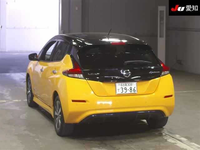 Nissan LEAF 2019 8484803-1