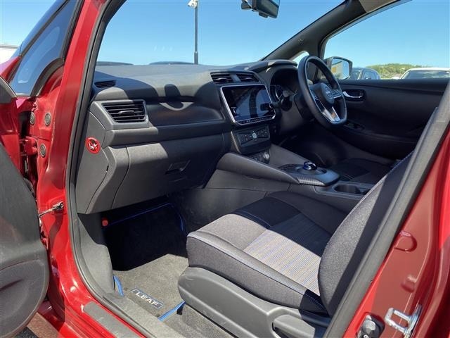 Nissan LEAF 2021 8485286-4