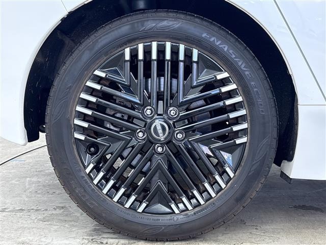 Nissan LEAF 2024 8485289-9