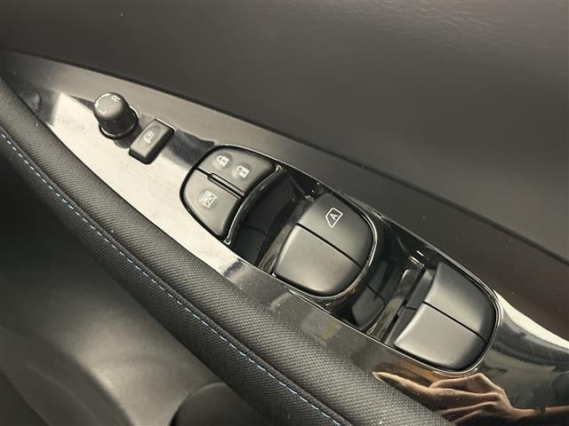 Nissan LEAF 2025 8485353-2