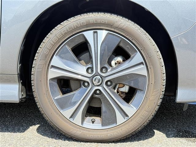 Nissan LEAF 2022 8485470-6
