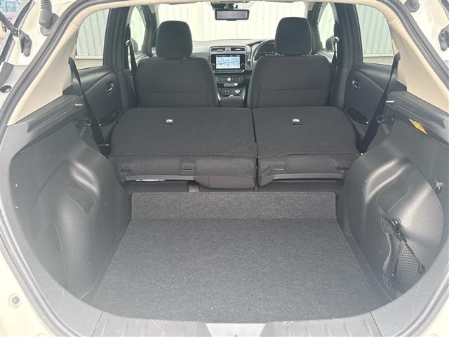 Nissan LEAF 2021 8485472-11