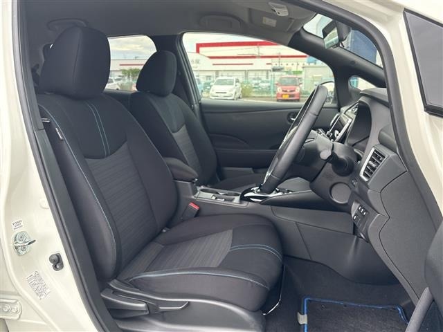 Nissan LEAF 2021 8485472-5