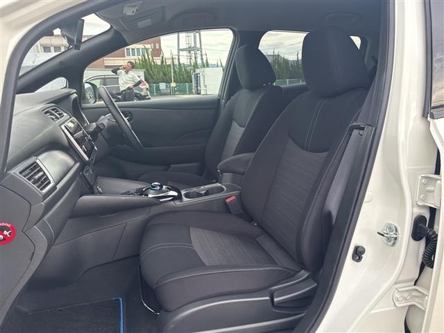 Nissan LEAF 2021 8485472-7