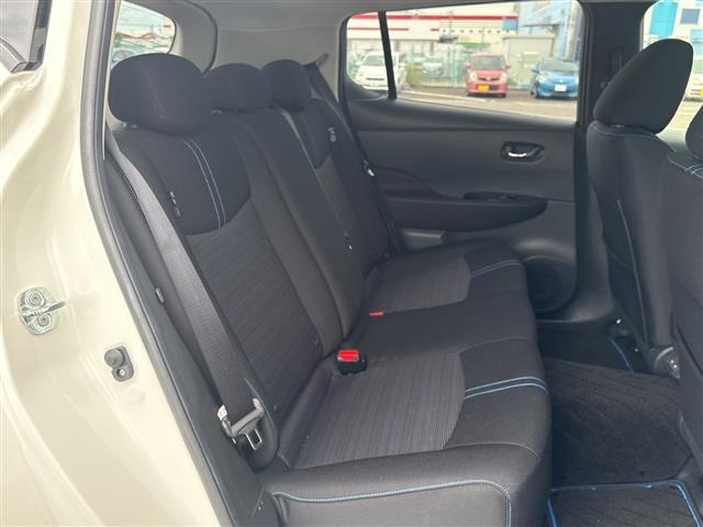 Nissan LEAF 2021 8485472-8