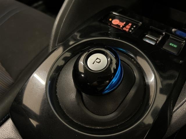 Nissan LEAF 2018 8485577-22