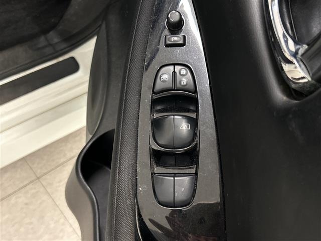 Nissan LEAF 2018 8485577-8