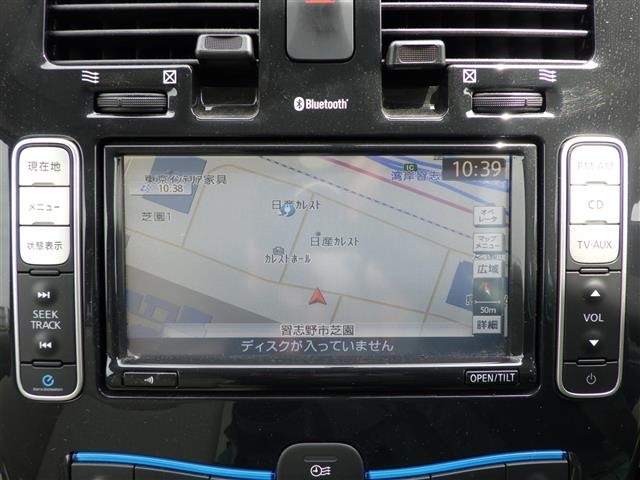 Nissan LEAF 2011 8485745-16