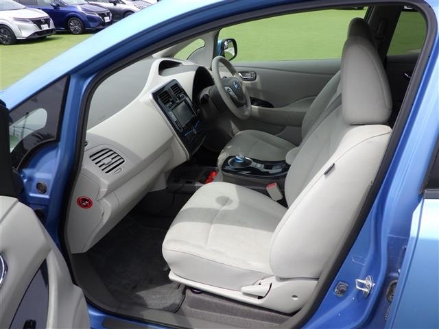 Nissan LEAF 2011 8485745-2