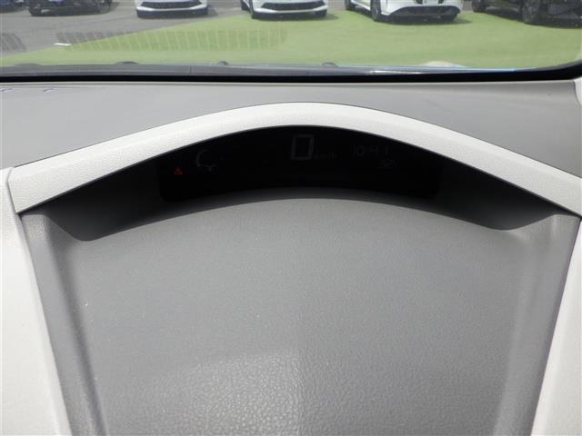 Nissan LEAF 2011 8485745-22
