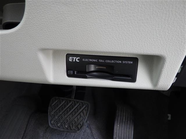 Nissan LEAF 2011 8485745-9