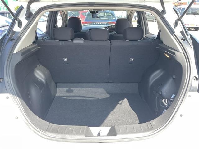Nissan LEAF 2017 8485747-12