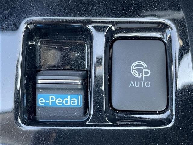 Nissan LEAF 2017 8485747-3