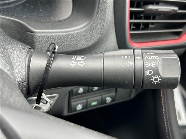 Nissan LEAF 2019 8485944-4