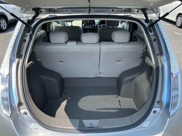 Nissan LEAF 2014 8485968-10