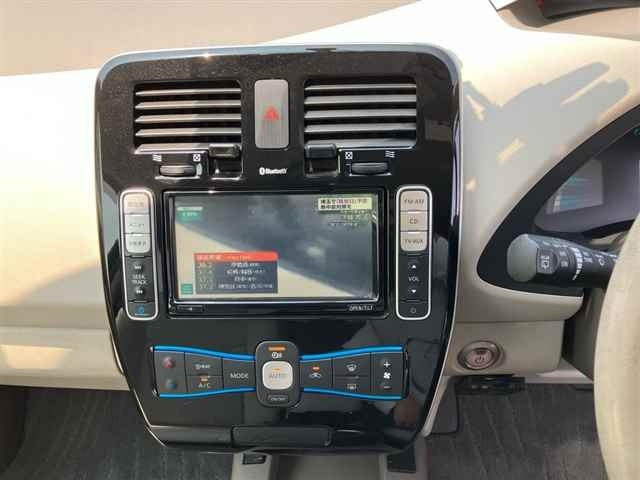 Nissan LEAF 2014 8485968-6