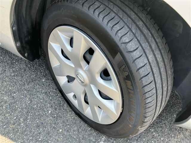 Nissan LEAF 2014 8485968-9