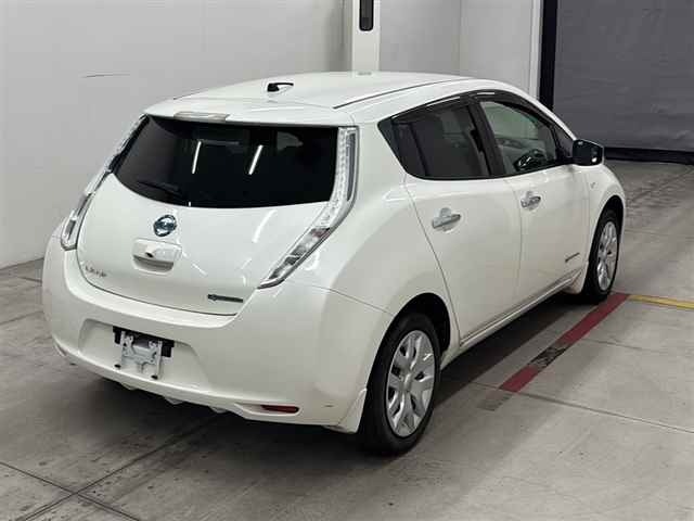 Nissan LEAF 2016 8486039-5