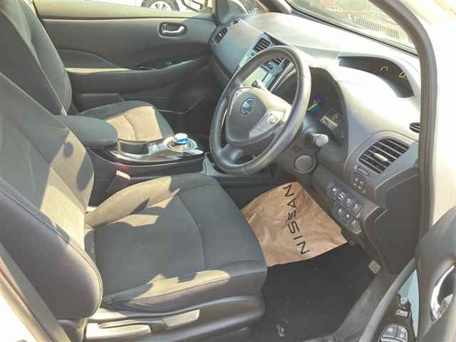 Nissan LEAF 2016 8486039-7