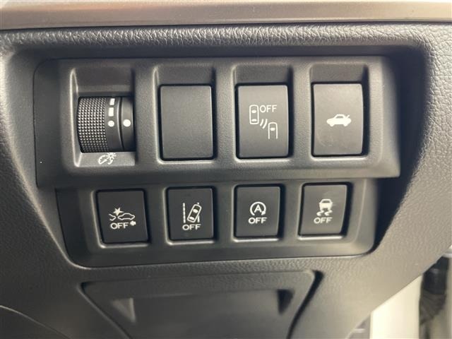 Subaru LEGACY B4 2017 8490288-18