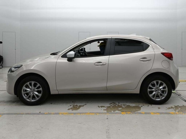 Mazda MAZDA2 2023 8479699-4