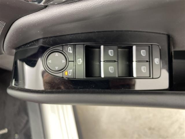 Mazda MAZDA3 2019 8479202-10