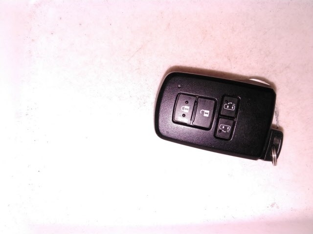 Toyota NOAH 2017 8483041-10