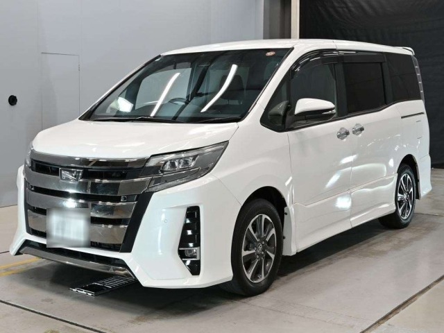 Toyota NOAH 2020 8483074-0