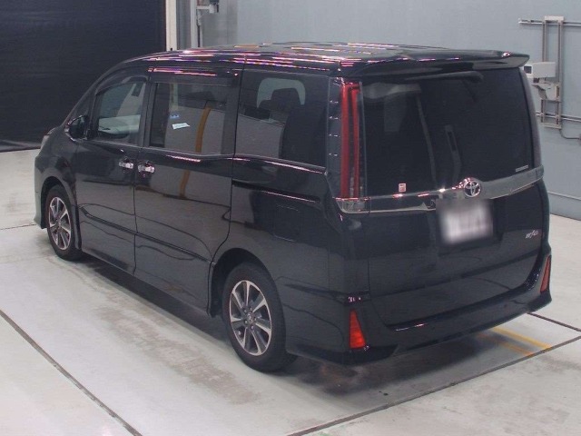 Toyota NOAH 2020 8483075-6