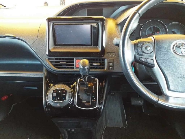 Toyota NOAH 2020 8483075-9