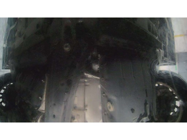 Toyota NOAH 2015 8483076-11