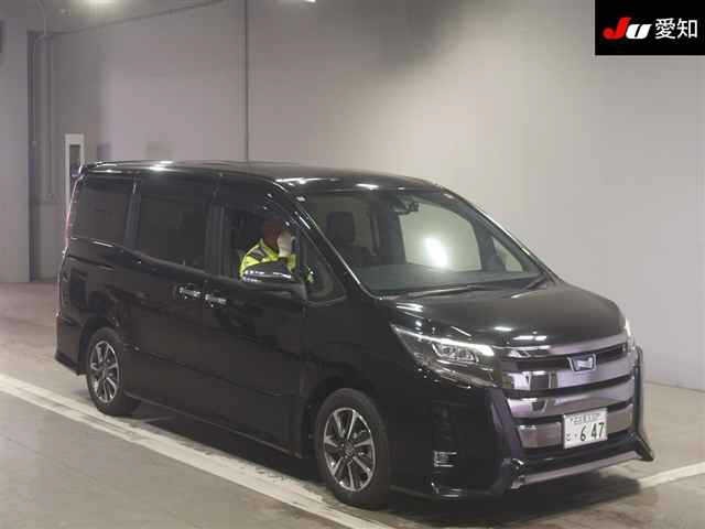 Toyota NOAH 2020 8483090-0
