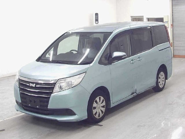 Toyota NOAH 2015 8483112-4
