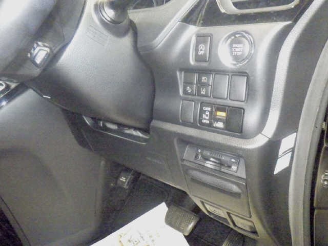 Toyota NOAH 2020 8483113-6