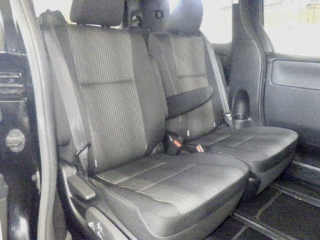 Toyota NOAH 2020 8483113-8