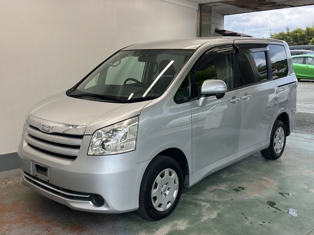 Toyota NOAH 2007 8483122-0