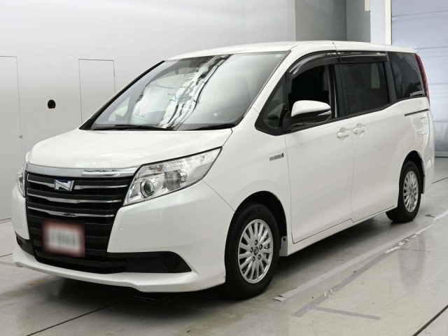 Toyota NOAH 2015 8483171-0