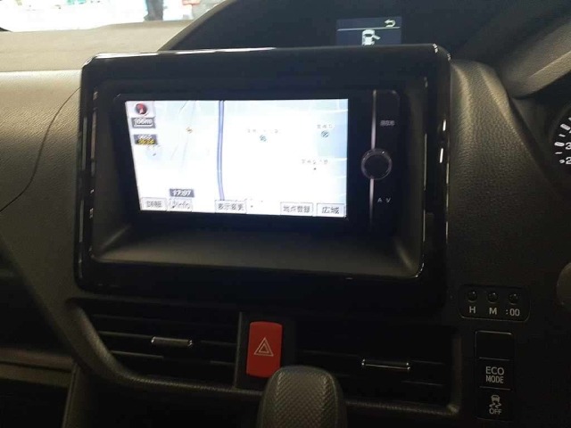 Toyota NOAH 2014 8483182-12