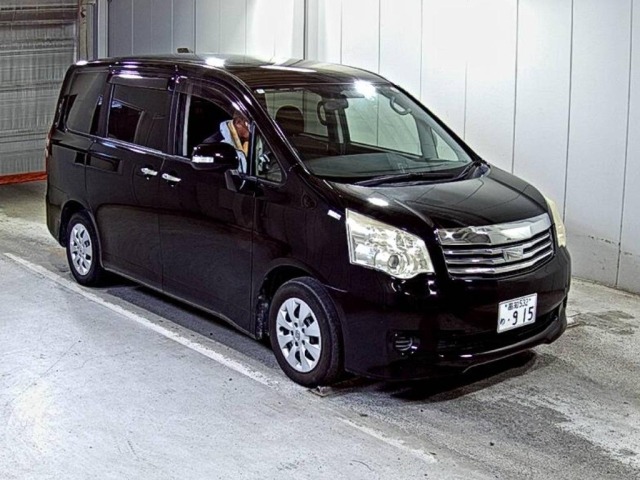 Toyota NOAH 2013 8483189-0