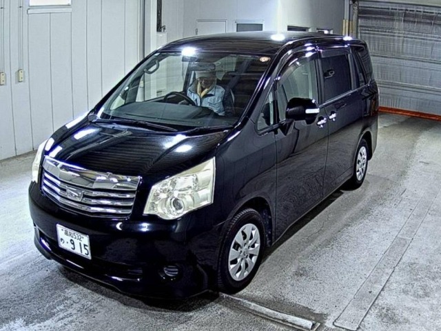 Toyota NOAH 2013 8483189-4