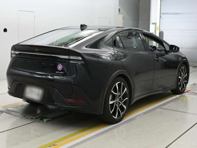 Toyota PRIUS PHV 2023 8481060-1