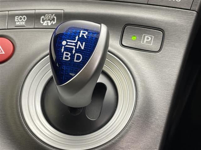 Toyota PRIUS PHV 2012 8481312-11