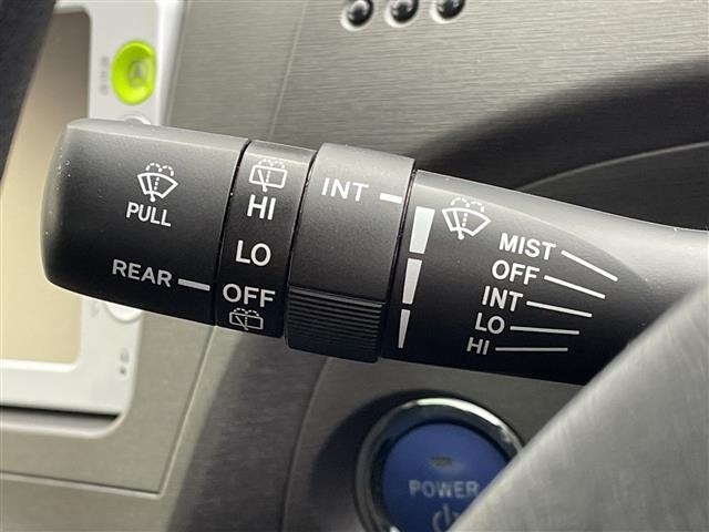 Toyota PRIUS PHV 2012 8481312-3